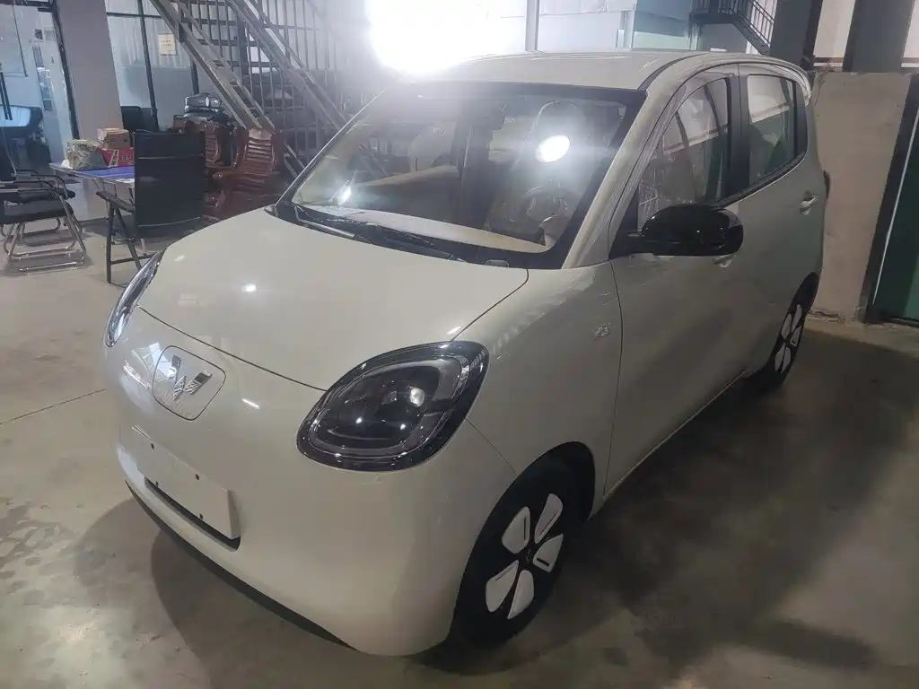 Wuling Motors Hongguang MINIEV 2025 4-Door Advanced