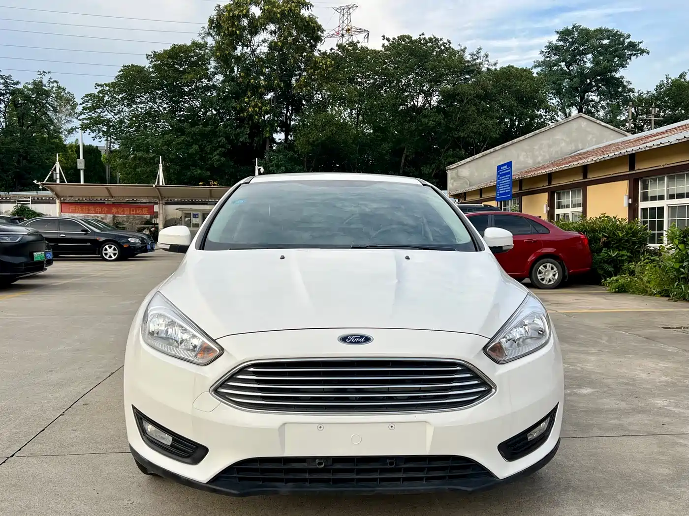 Photo 2 - Ford Focus