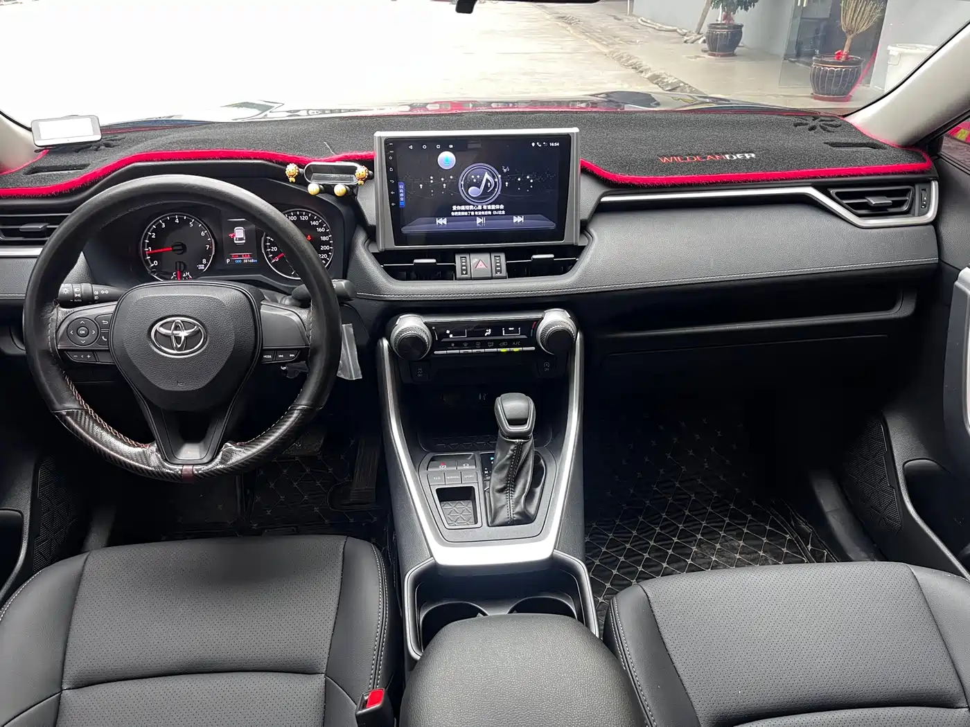 Toyota Wildlander 2022 Facelift 2.0L CVT 2WD Leading Edition фото 6
