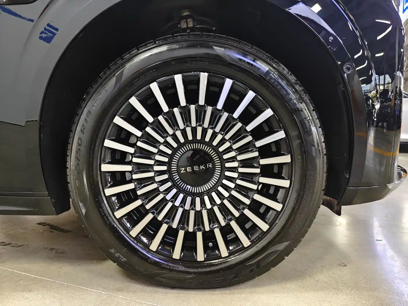 ZEEKR EXTREME KRYPTON 009