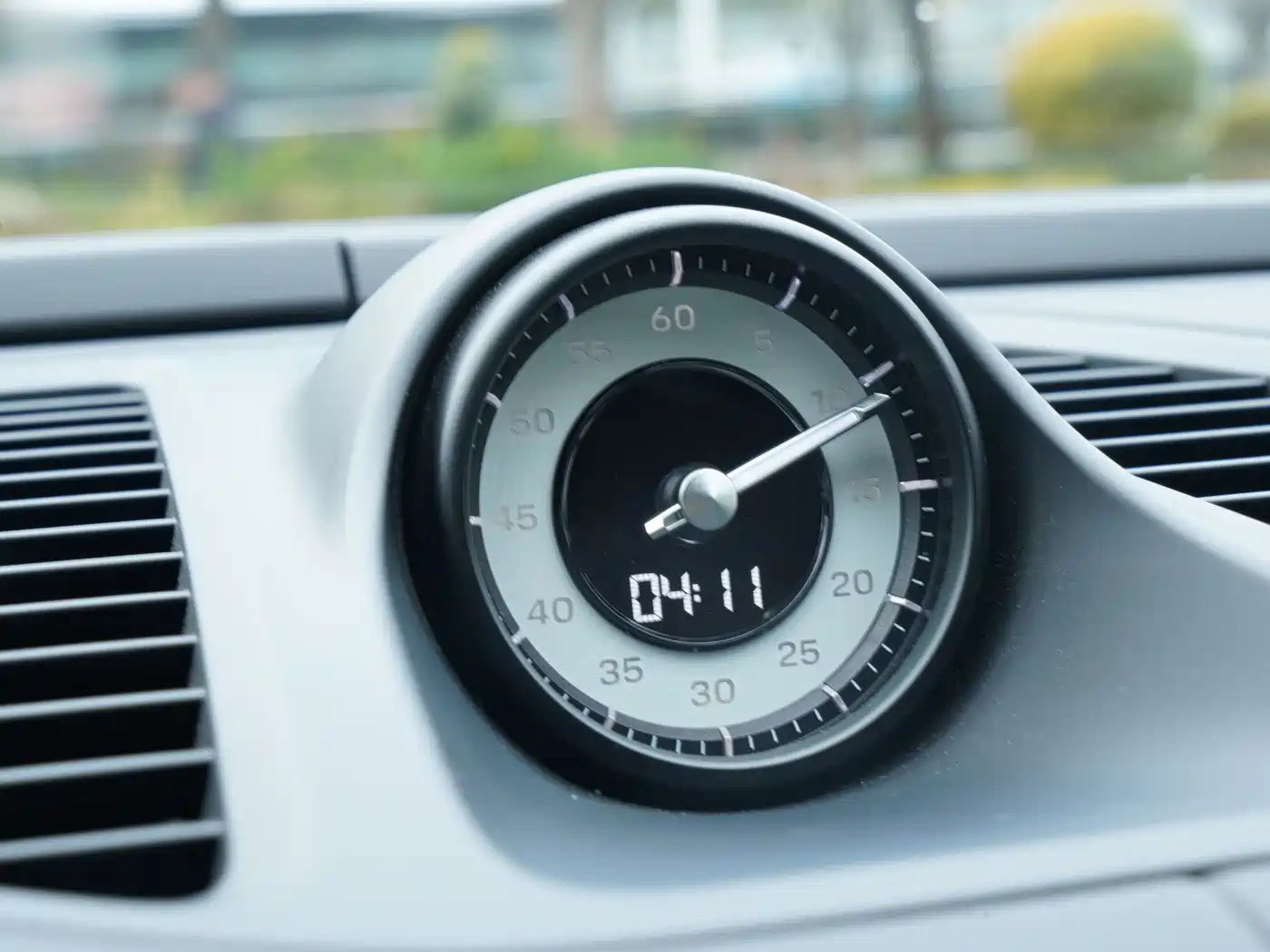 PORSCHE MACAN NEW ENERGY