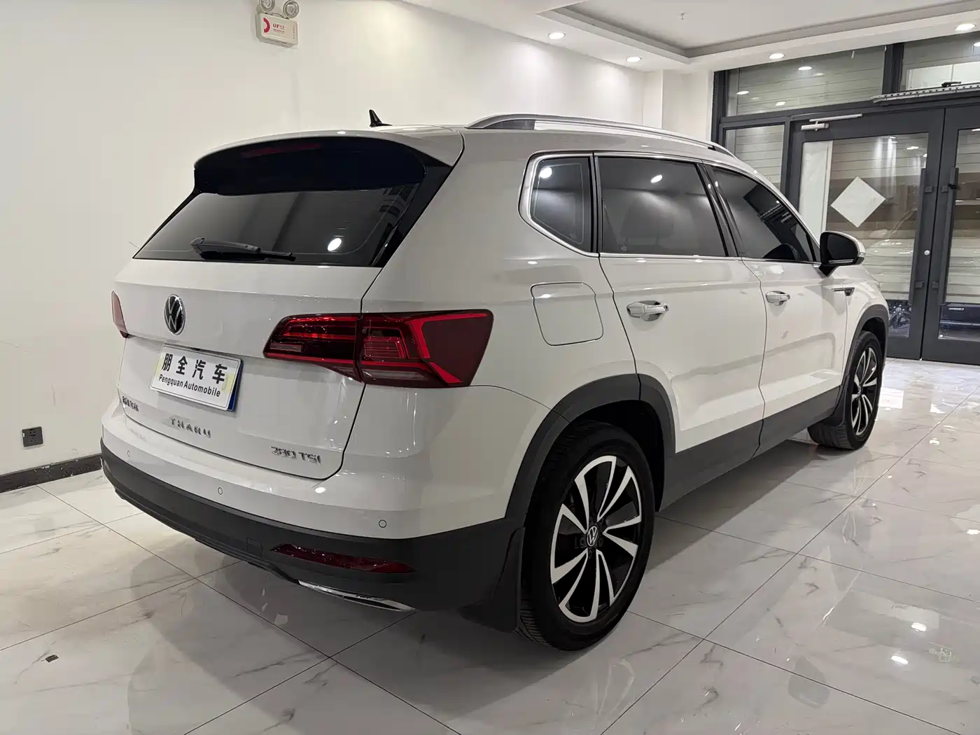 Volkswagen Tharu 2022 280TSI FWD Luxury Edition фото 17