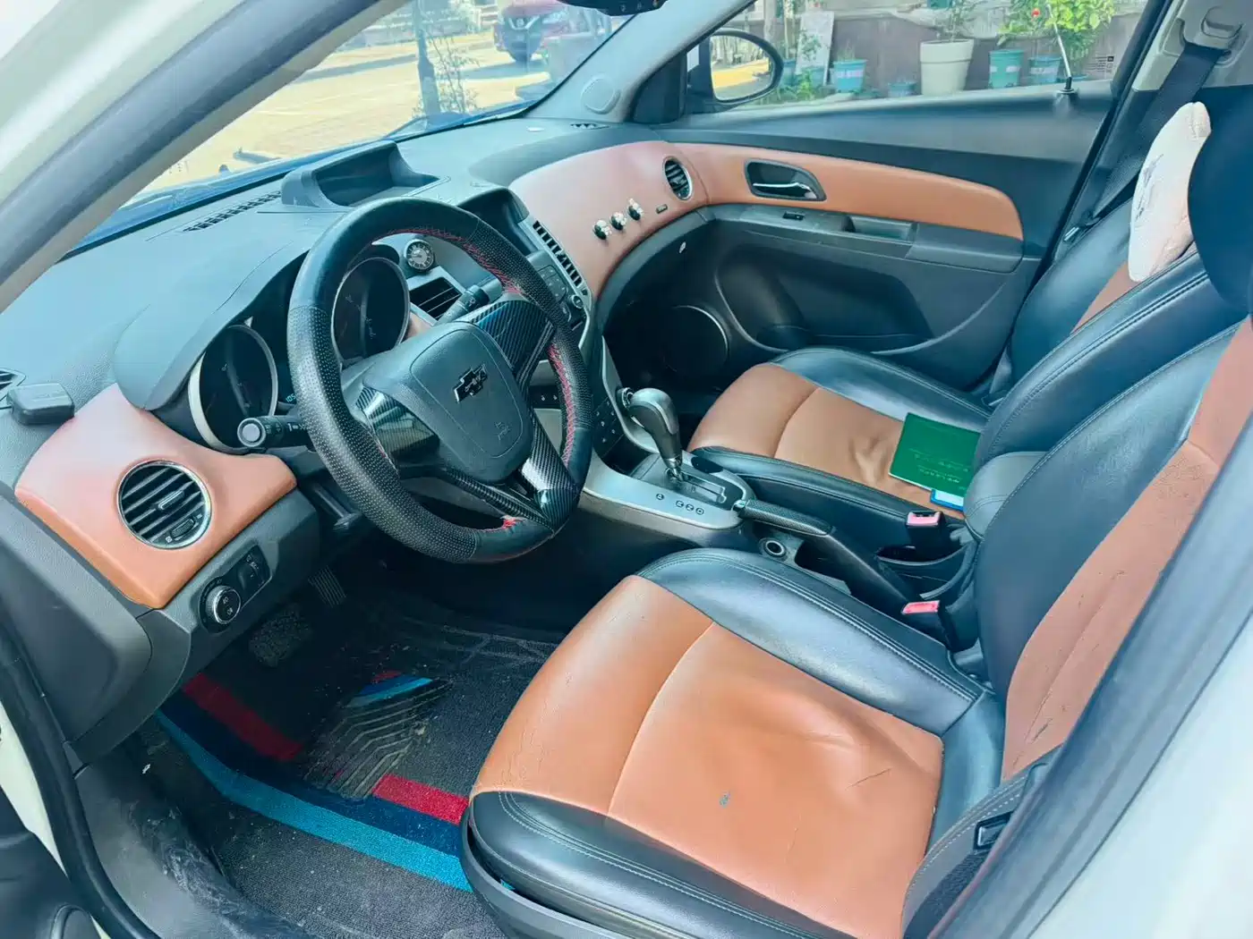 Chevrolet Cruze 2013 Model 1.8L SE AT фото 8
