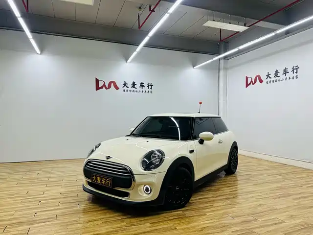 MINI MINI 2019 Model 1.5T ONE PLUS