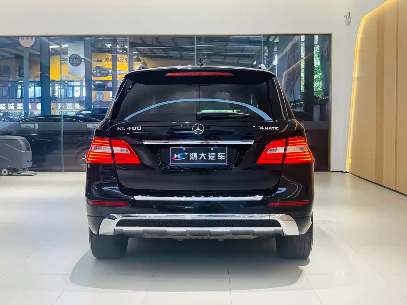 Mercedes-Benz M-Class 2015 ML 400 4MATIC Luxury фото 4