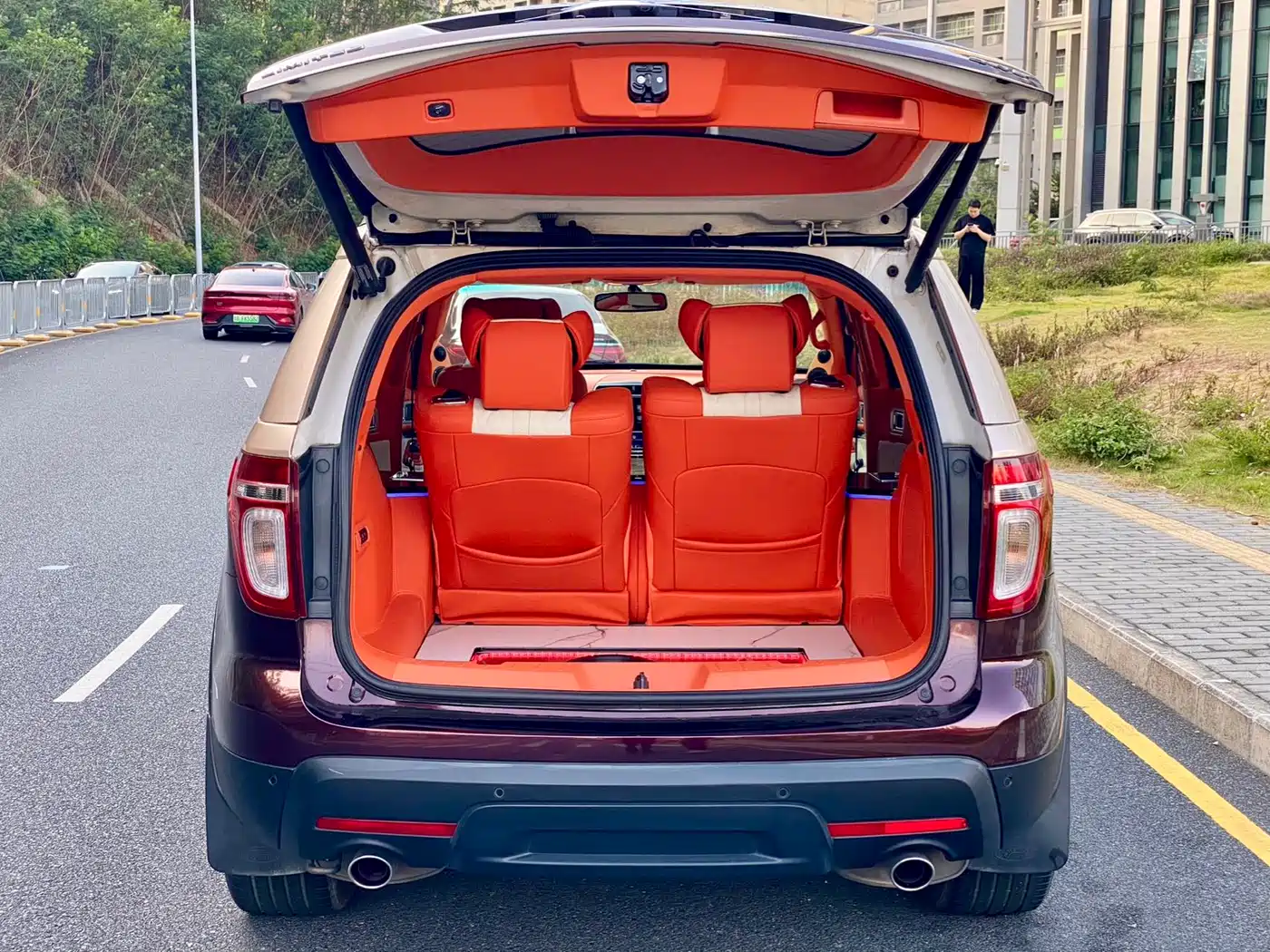 Ford Explorer (Import) 2013 3.5L Premium Edition фото 24
