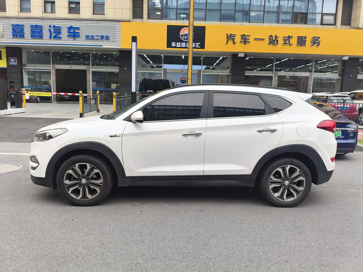 HYUNDAI TUCSON