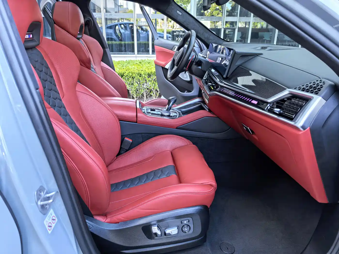 BMW X6 M 2023 Model X6 M Thunder Edition фото 40