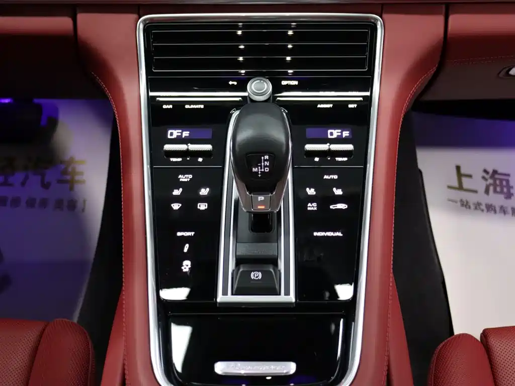  PANAMERA