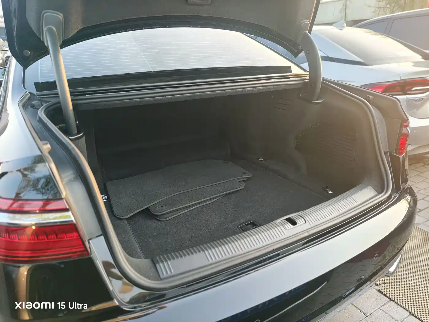 Audi A8 2018 A8L 55 TFSI quattro Launch Premium фото 17