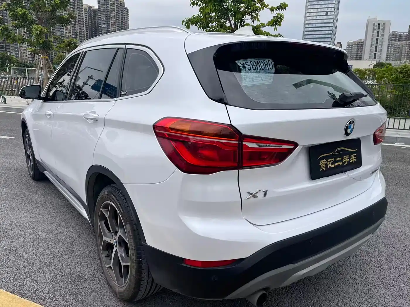 BMW X1 2019 sDrive18Li Premium Model фото 11