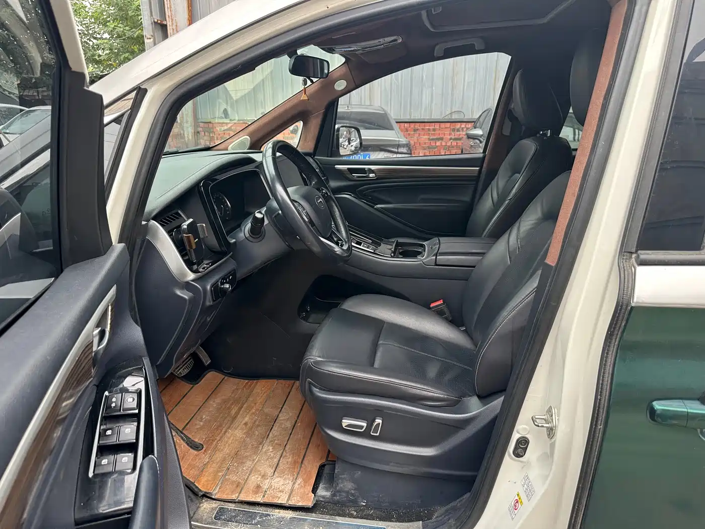 Photo 4 - GAC Trumpchi M8