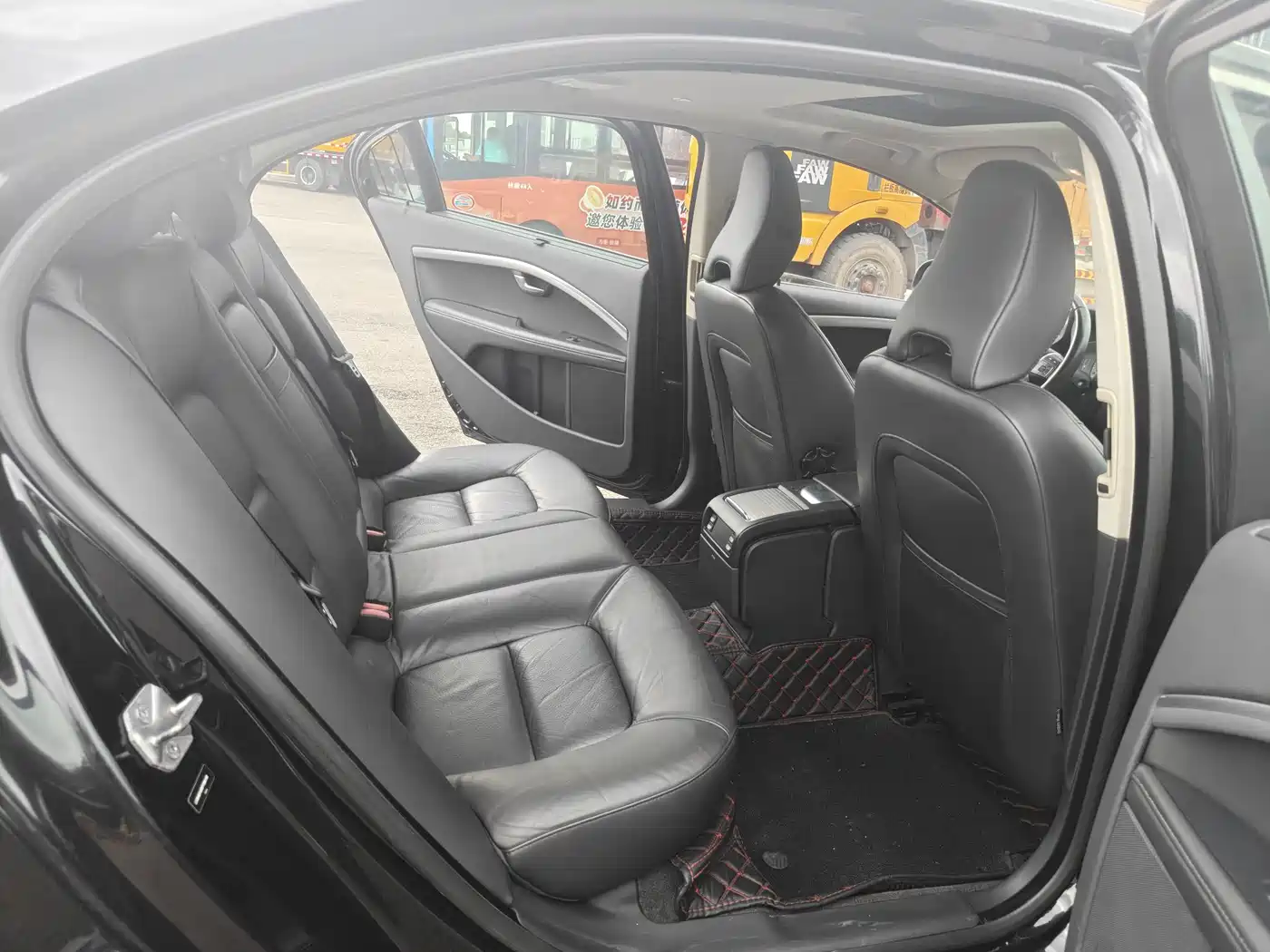 Volvo S80L 2015 2015 2.0T T5 Momentum Edition