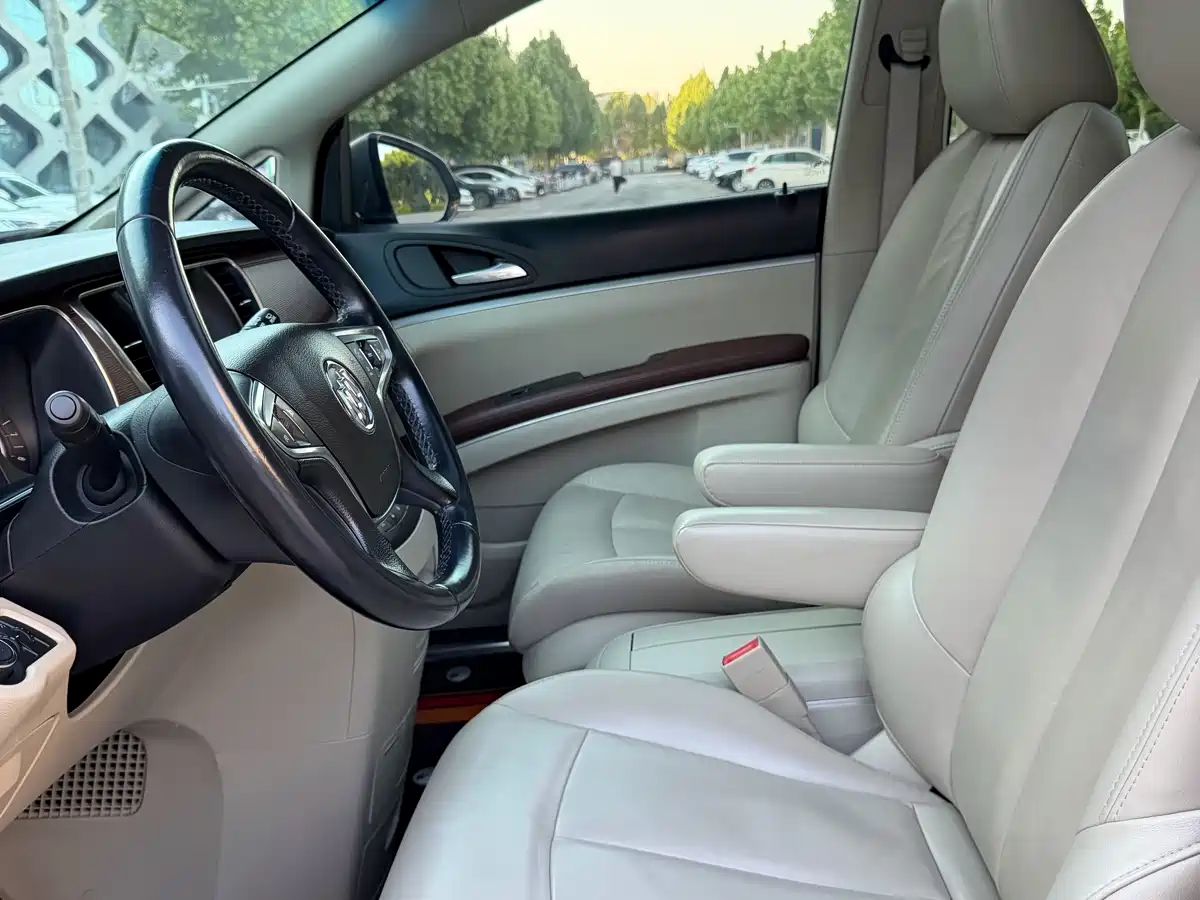 Buick GL8 2018 28T Luxury Model China VI фото 8