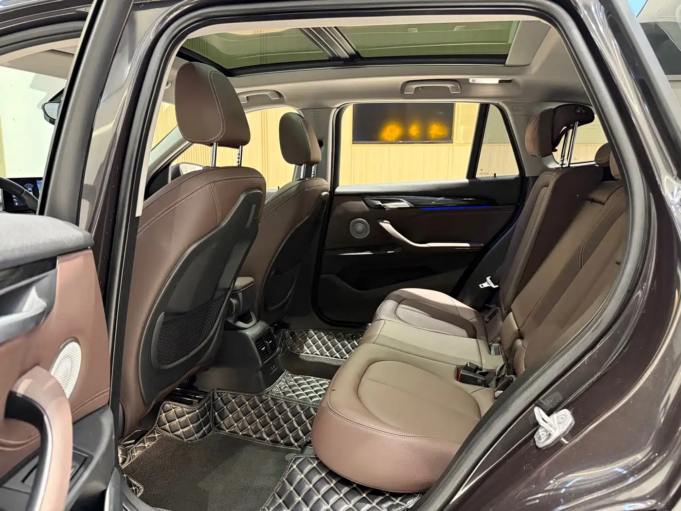 BMW X1 2022 sDrive25Li Leading фото 9