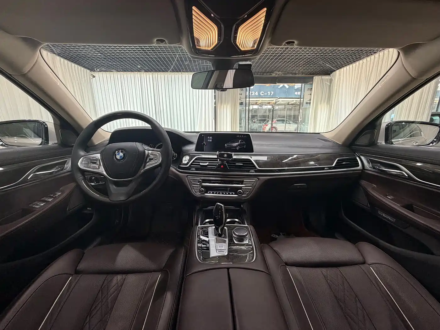 Photo 5 - BMW 7 Series