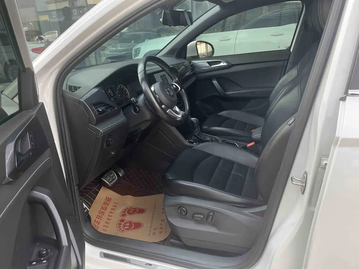 Volkswagen Tharu 2021 Model 280TSI 2WD R-Line фото 15