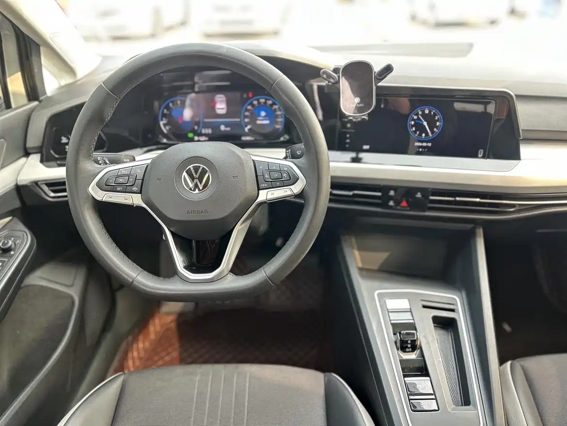 Volkswagen Golf 2021 280TSI DSG Pro фото 10