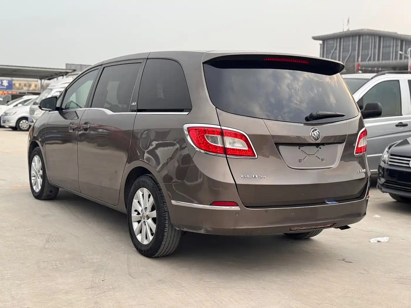 Buick GL8 2013 2.4L CT Luxury Business Comfort Edition фото 7