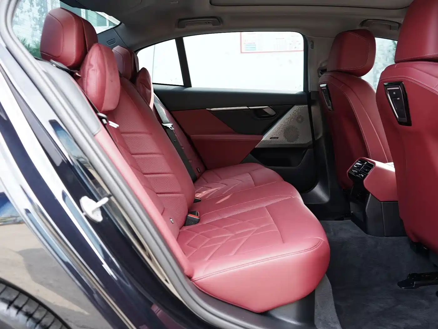 BMW 5 Series 2026 2025 530Li Leading M Sport Package