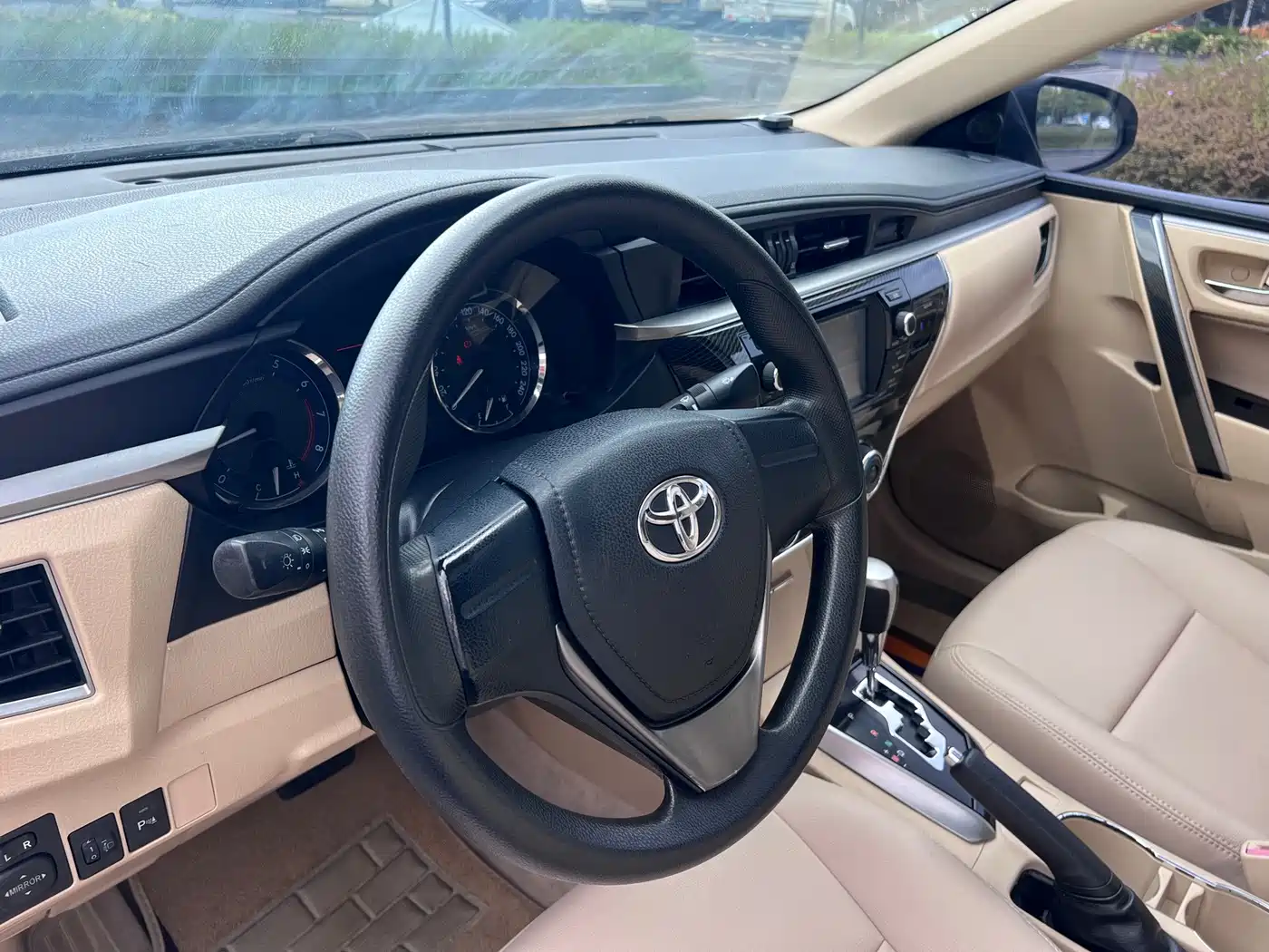 Photo 15 - Toyota Corolla