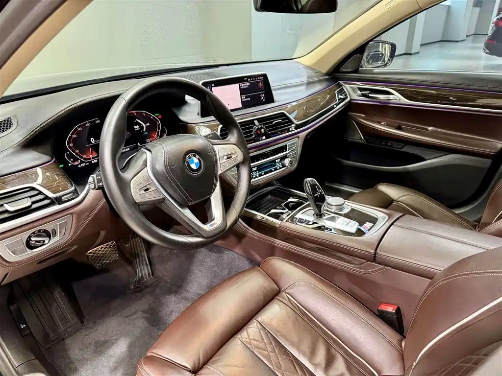 BMW 7 Series 2019 730Li Luxury Package фото 26