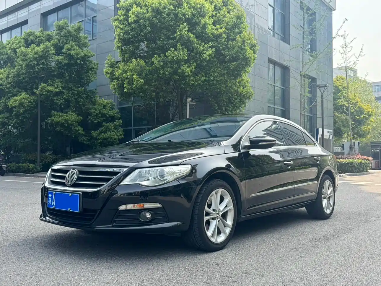 Photo 1 - Volkswagen CC