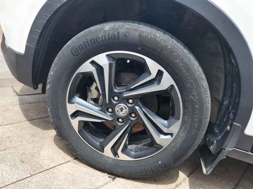 Dongfeng Aeolus Dongfeng Fengshen AX7 2016 2016 2.3L Automatic Smart Premium