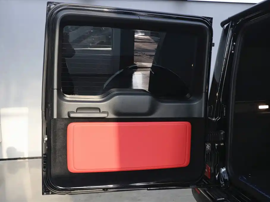 Mercedes-Benz G-Class 2023 G 500 фото 33