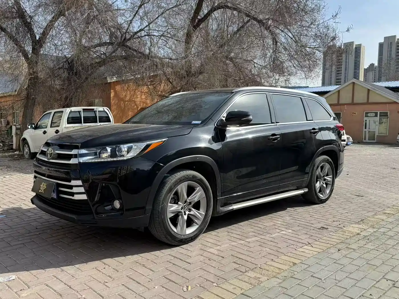 TOYOTA HIGHLANDER
