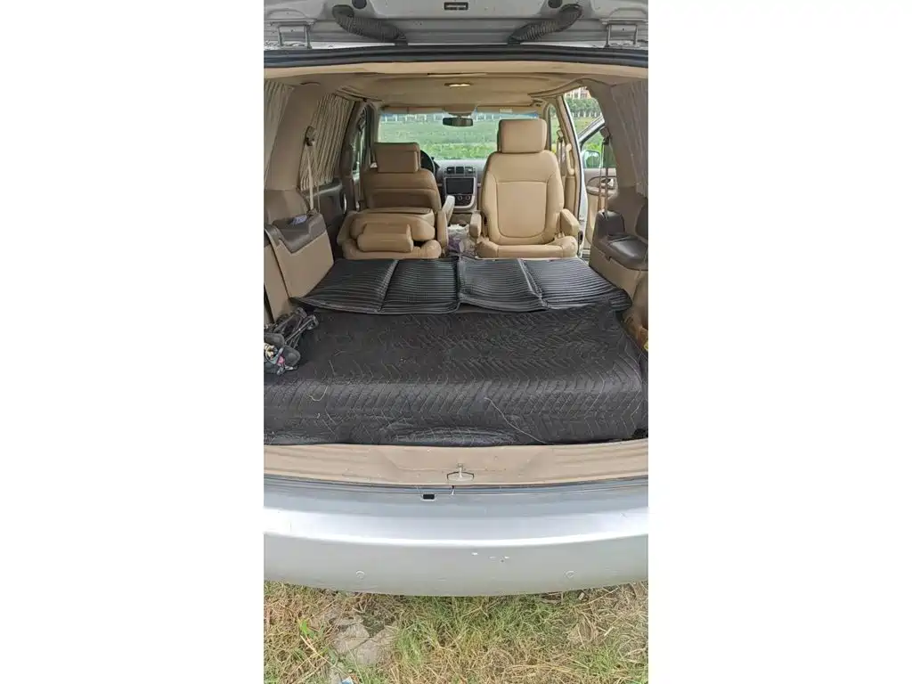 Photo 4 - Buick GL8