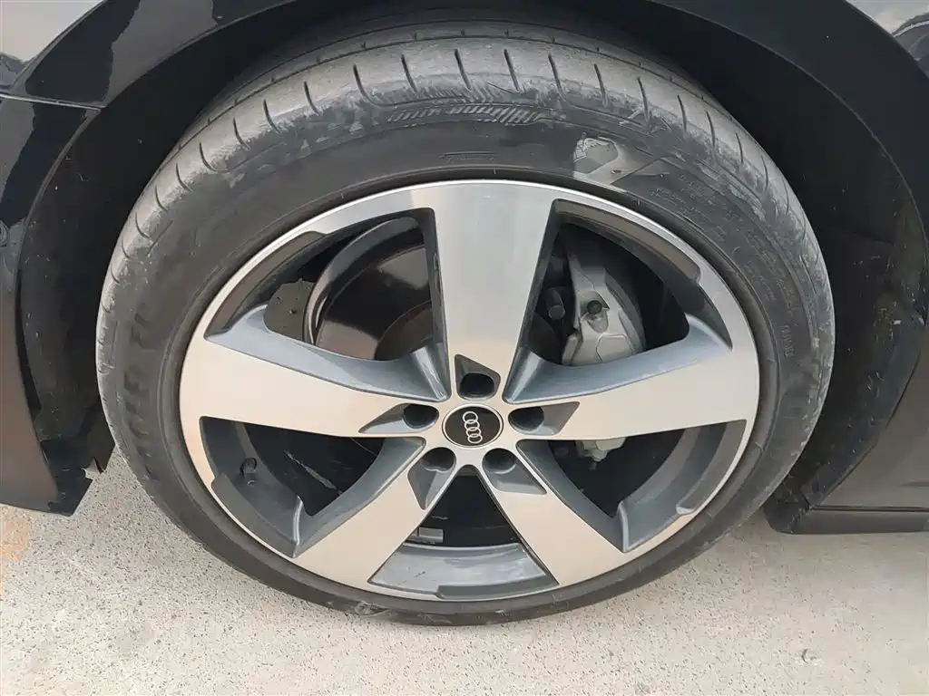 Audi A6L 2023 45 TFSI quattro Premium Dynamic фото 25