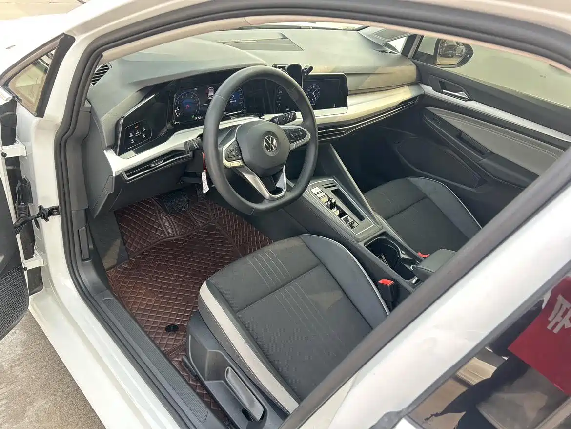 Volkswagen Golf 2021 280TSI DSG Pro фото 5