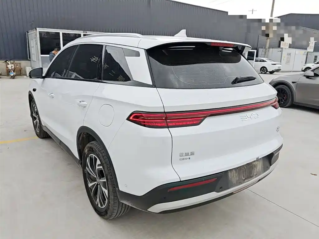 BYD Song Pro New Energy 2025 2nd Generation Smart Drive Edition DM-i 75KM Leading Type фото 5