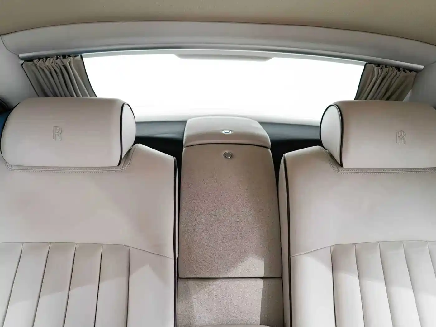 Rolls-Royce Phantom 2011 2006 6.7L Extended Wheelbase EWB