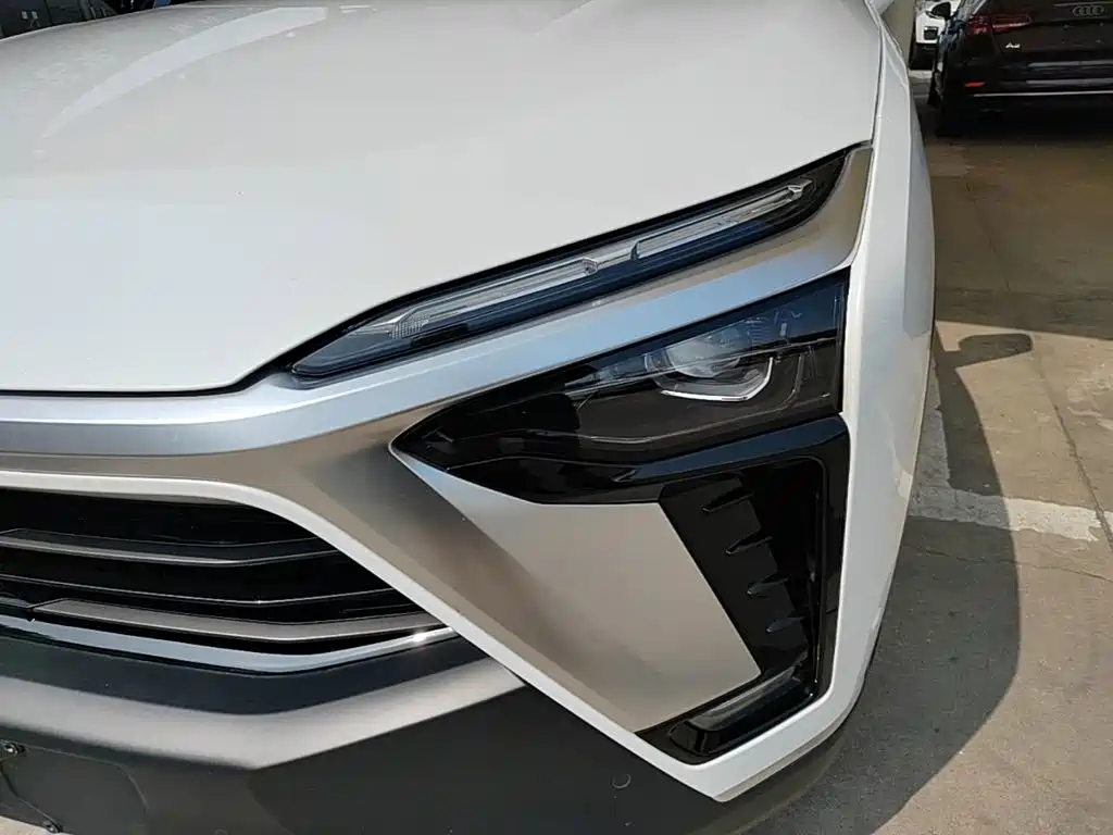 NIO ES8 2022 2020 580KM 6-Seater