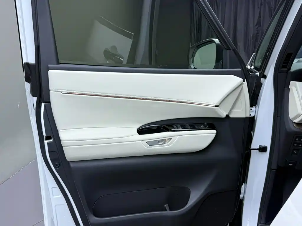 Lexus LM 2025 2025 Model 500h Six-Seater Prestige Edition