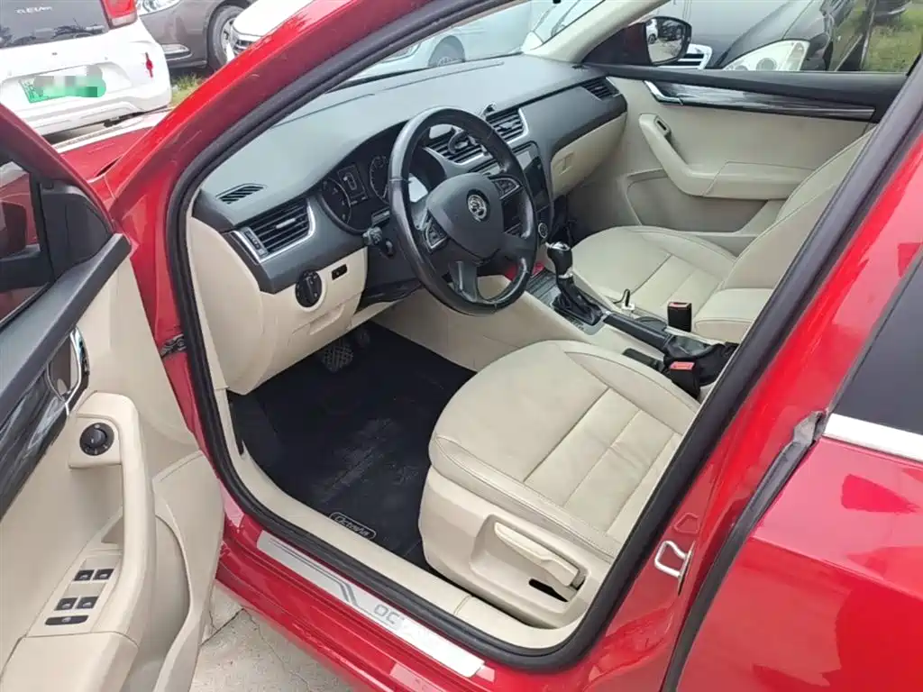 Škoda Octavia 2015 1.6L Automatic逸俊版 фото 16
