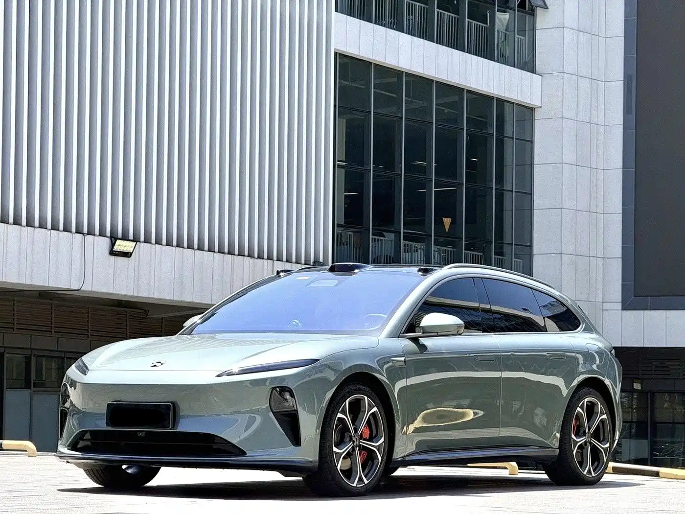 NIO ET5T 2023 — пригон из Китая