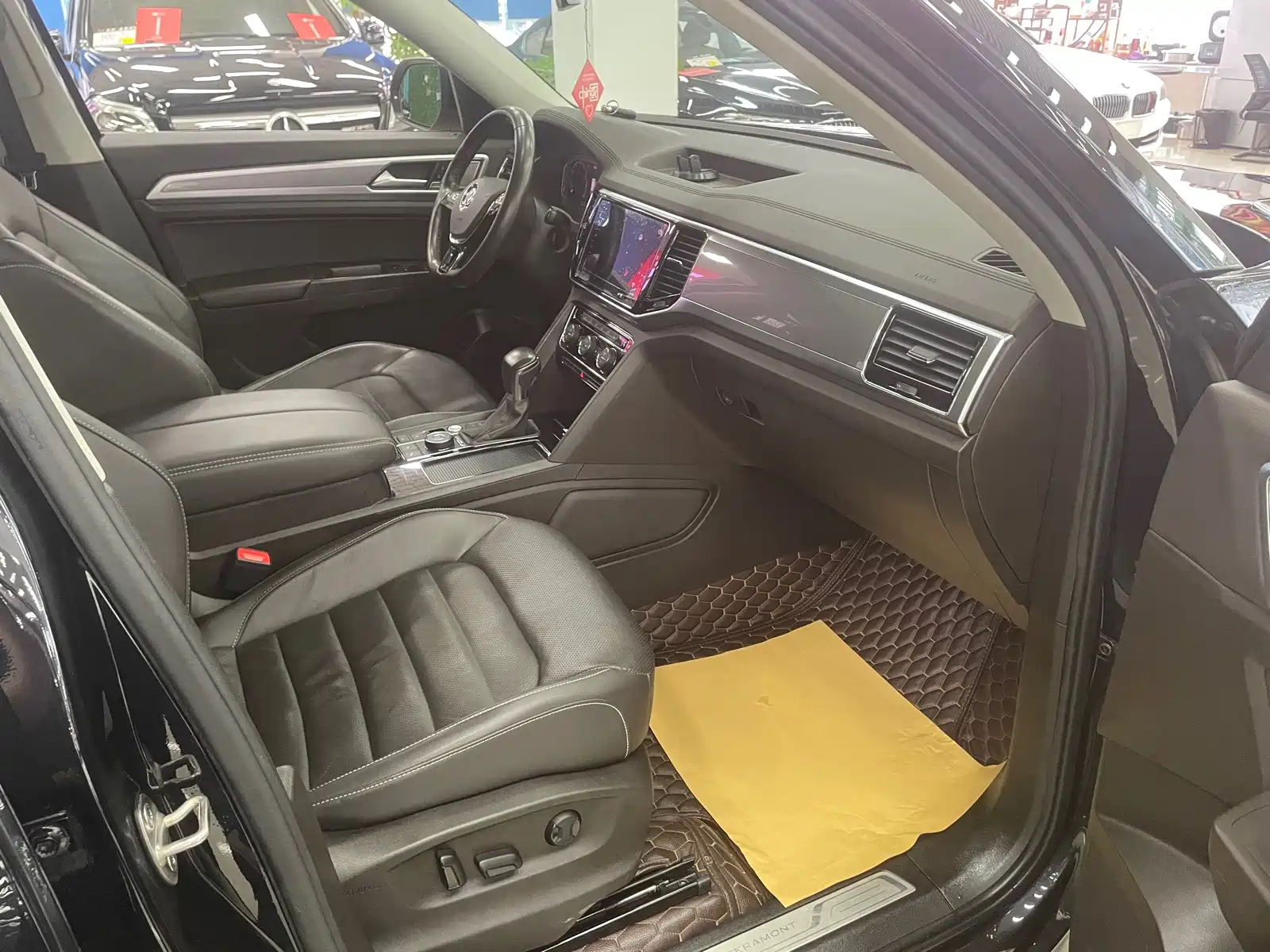 Photo 6 - Volkswagen Teramont
