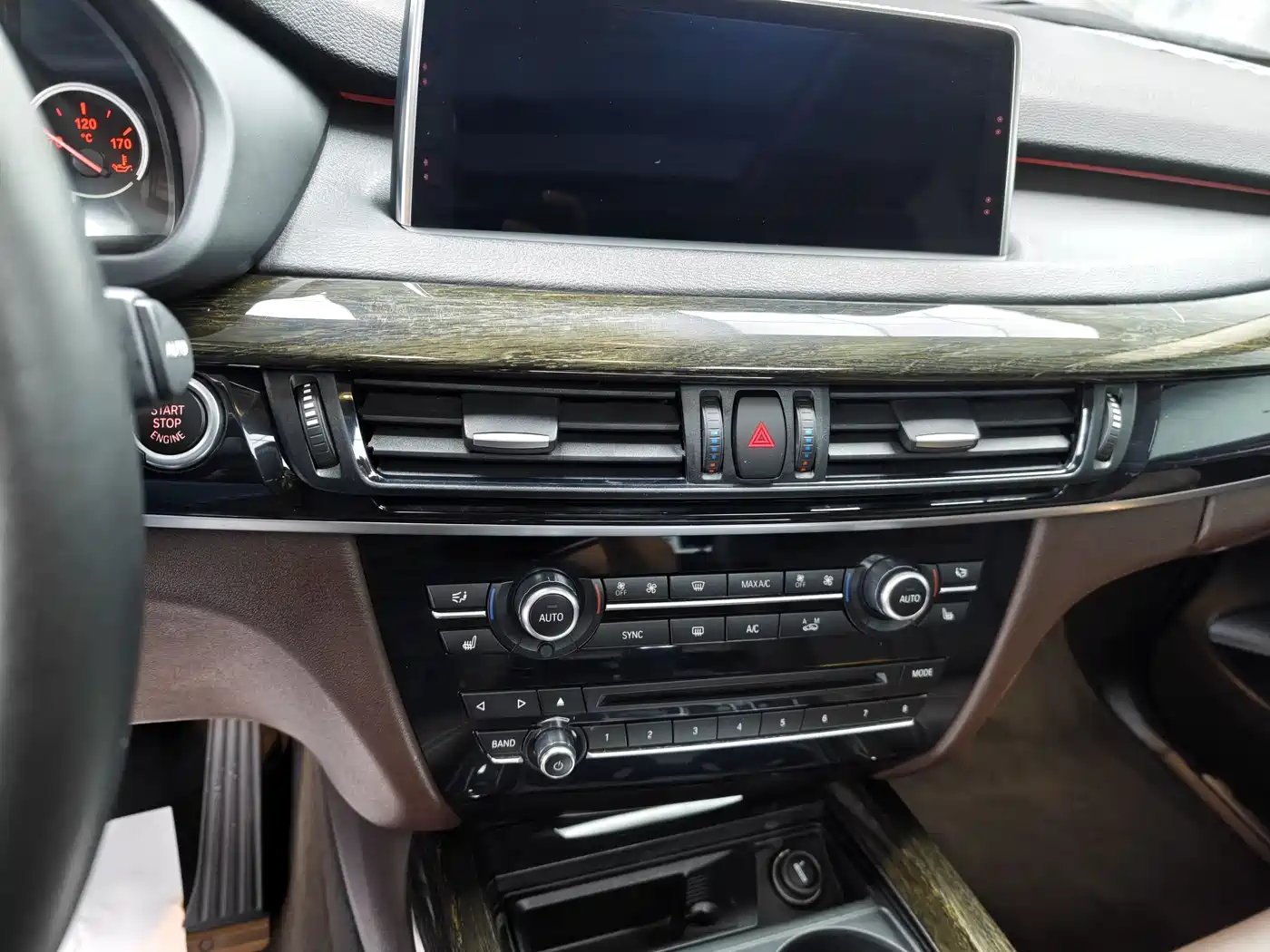 BMW X5 (Import) 2017 xDrive35i Leading Edition фото 10
