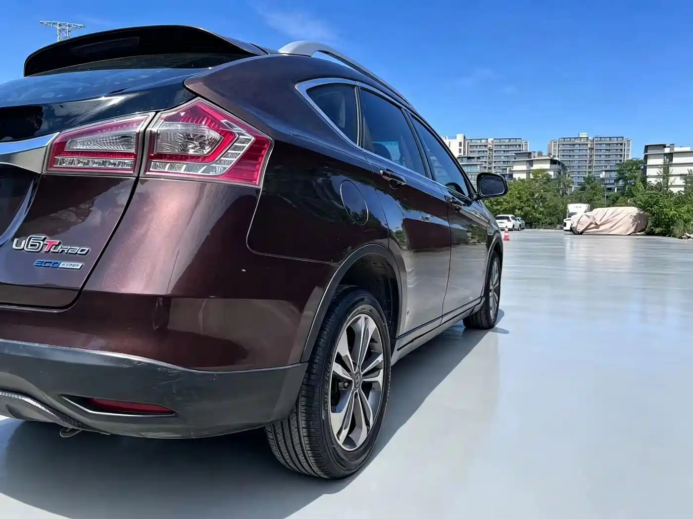 Luxgen U6 SUV 2016 2016 1.8T Fashion Upgrade