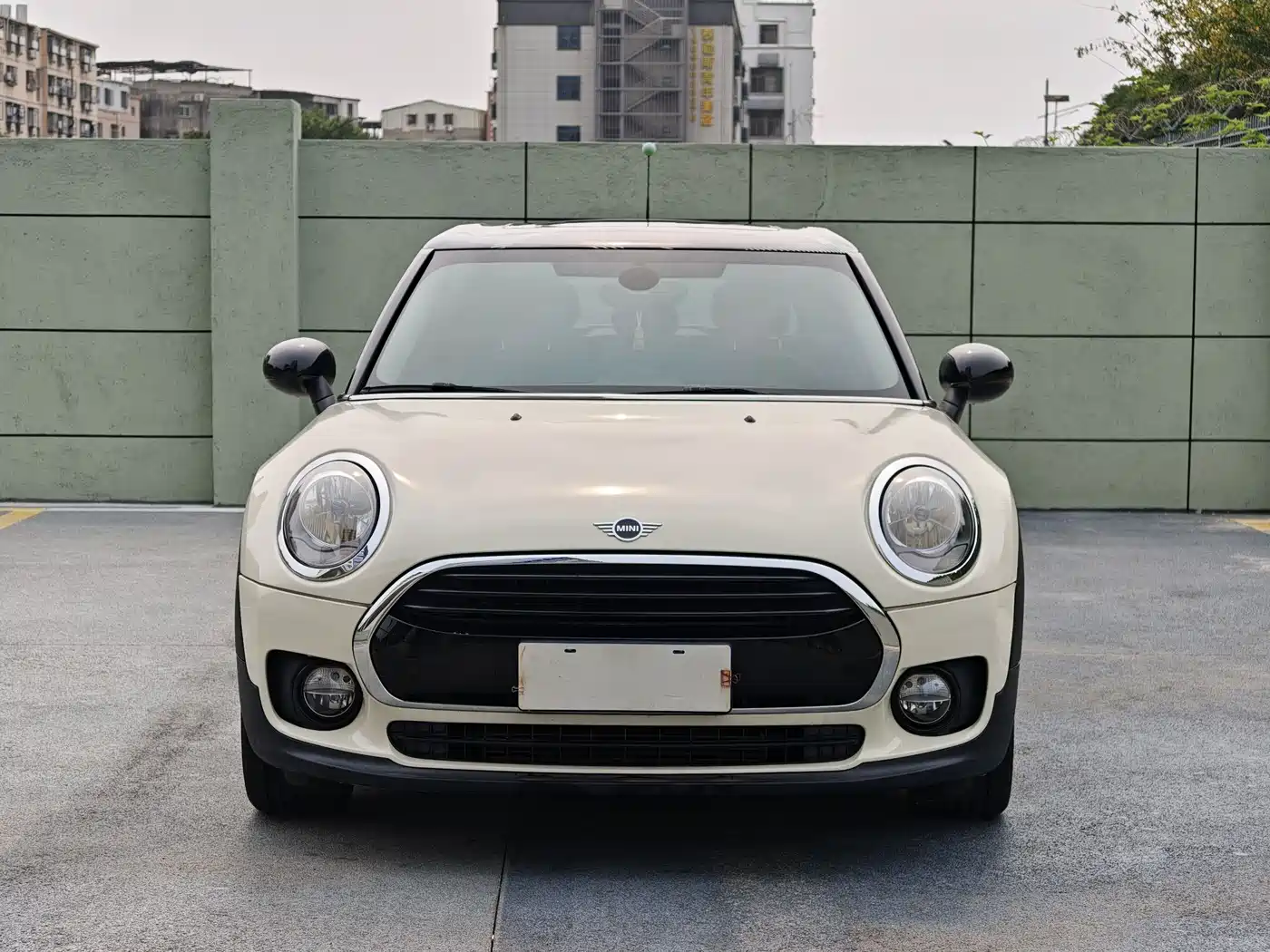 MINI CLUBMAN 2019 1.5T ONE Aesthetics Edition фото 2