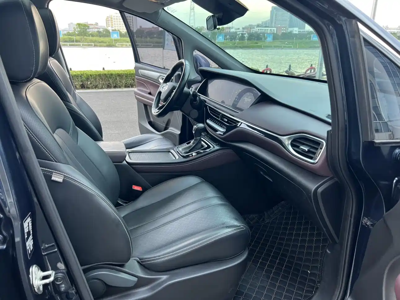 GAC Trumpchi Trumpchi M6 2023 PRO 270T DCT Elite Edition фото 11