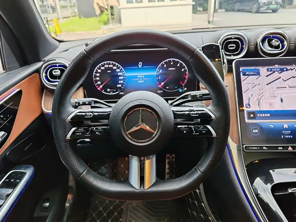 Фото 12 - Mercedes-Benz GLC