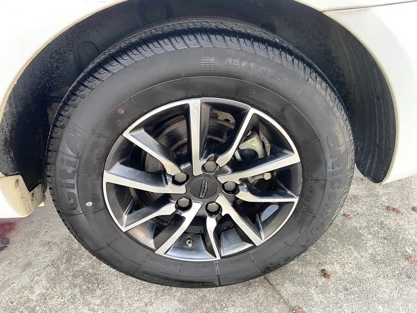 GEELY AUTOMOBILE EMGRAND