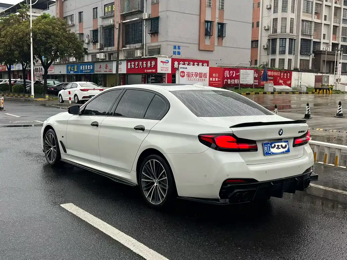 BMW 5-SERIES