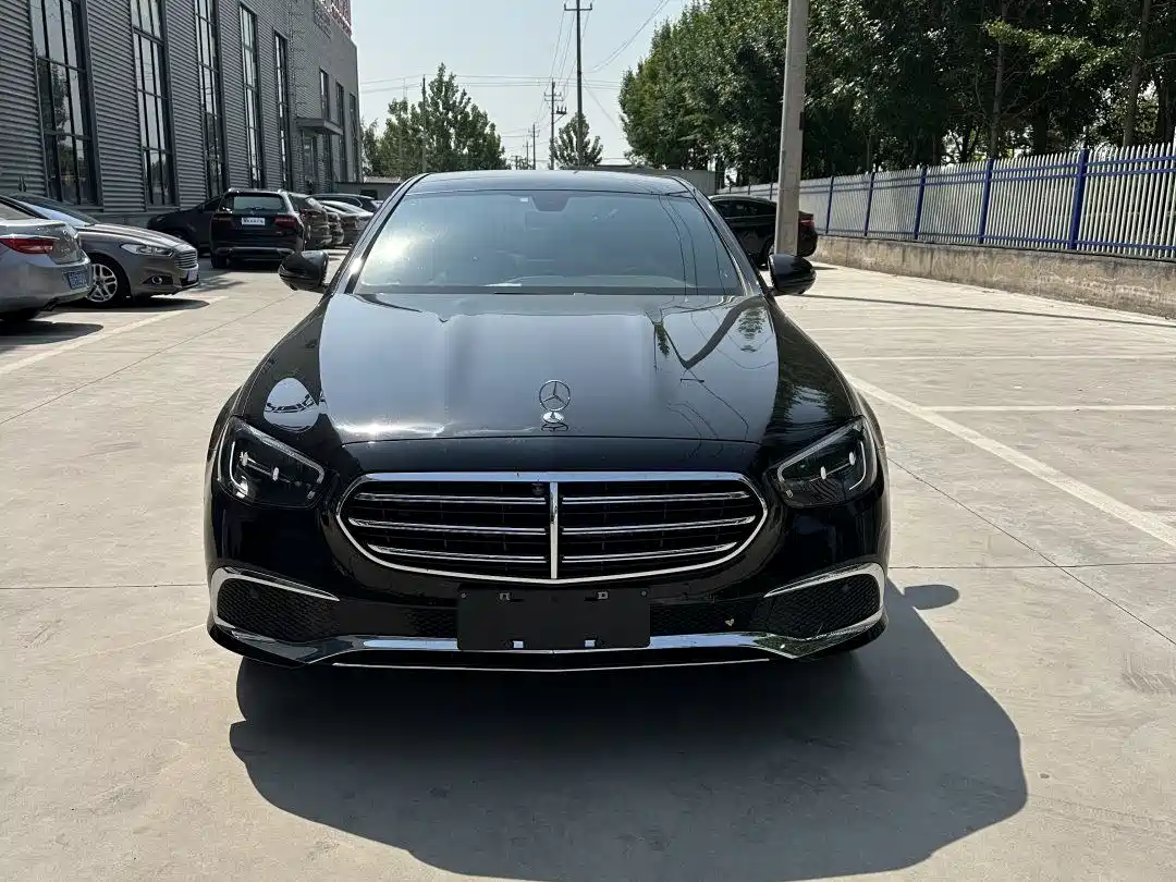  E CLASS