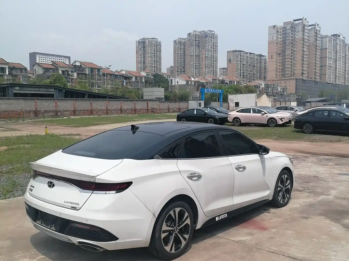 Hyundai Fista 2021 280TGDi DLX Luxury Edition фото 4