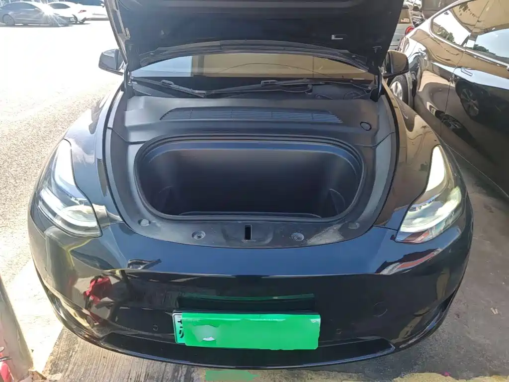 Фото 20 - Tesla Model Y